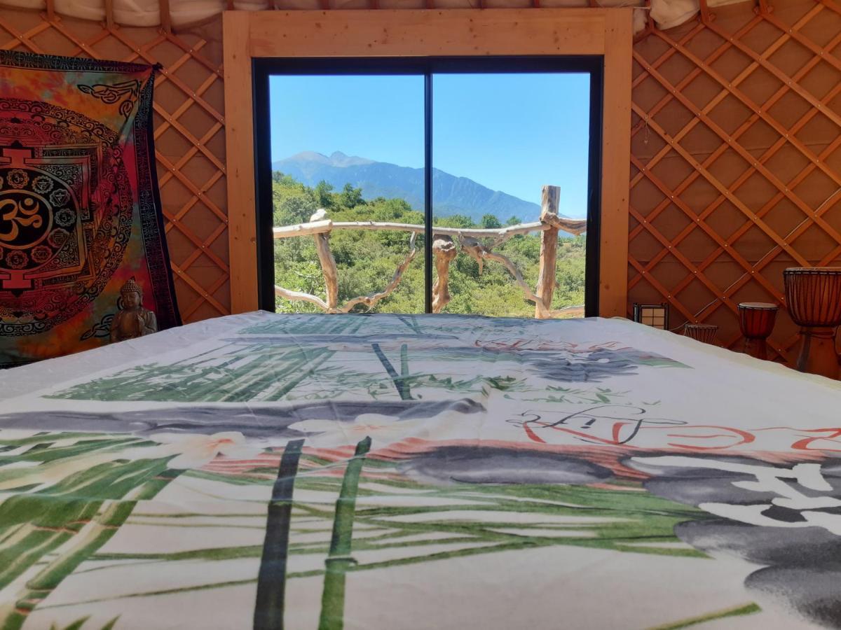 Yourte Contemporaine Avec Magnifique Vue Sur Les Montagnes Rigarda Екстер'єр фото